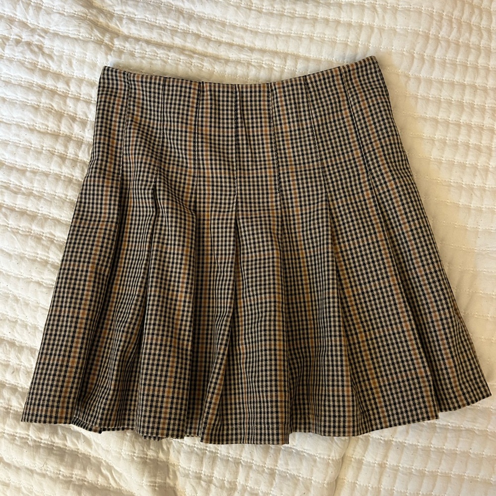 High Waisted Pleated Skirt